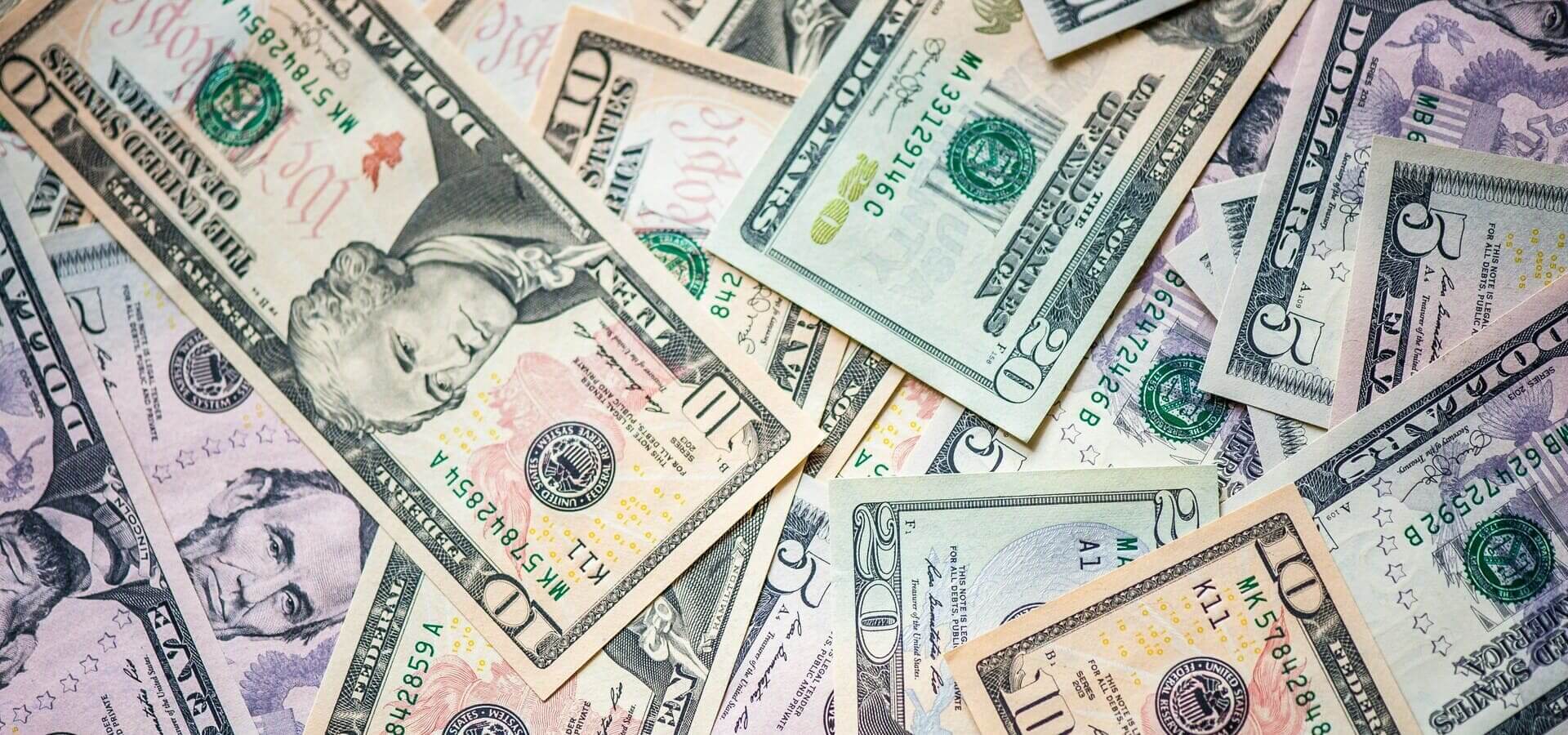 image depicting money for an article related to hospital admissions, improve heart health, save on healthcare costs, cardiac rehab benefits