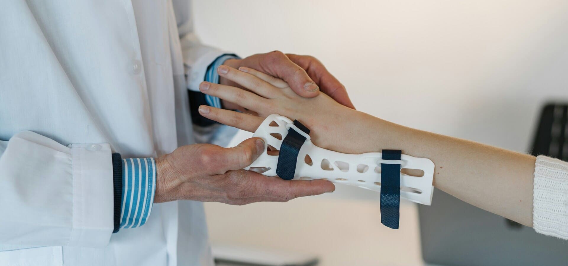 Cast Off, but Grip Still Weak? Science of Wrist Rehab